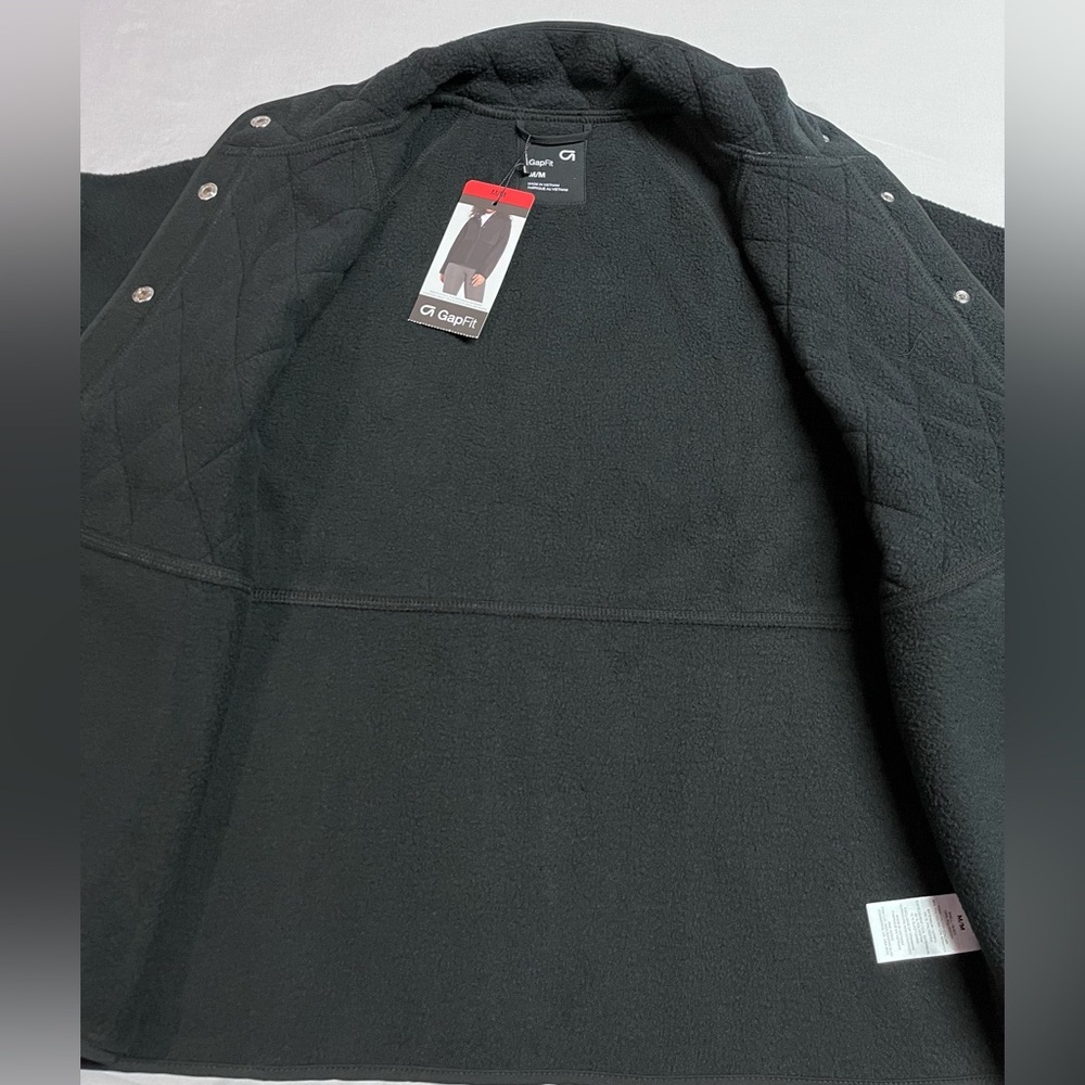 🔥🔥🔥NWT Gapfit Women's Fleece Sherpa Jacket Black - Picture 4 of 4